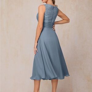 Elegant Blue Midi Dress